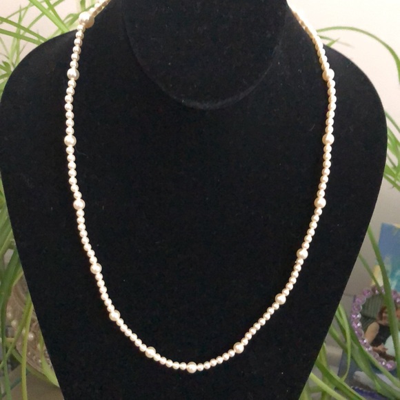 Creamy white 6mm and 8mm pearls to wear as a triple wrap bracelet or necklace. - Picture 2 of 2